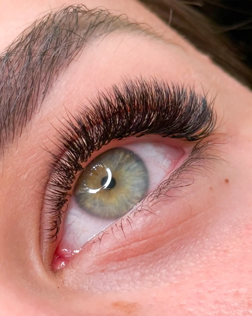 Extension ciglia volume