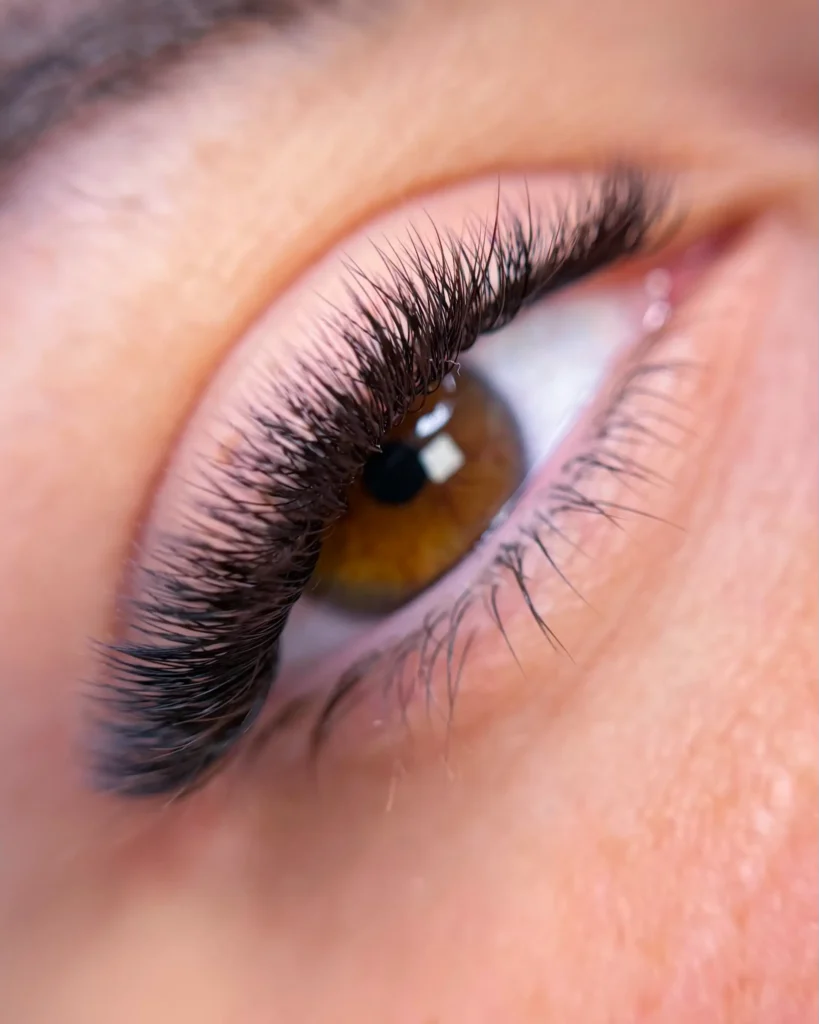 Extension ciglia volume